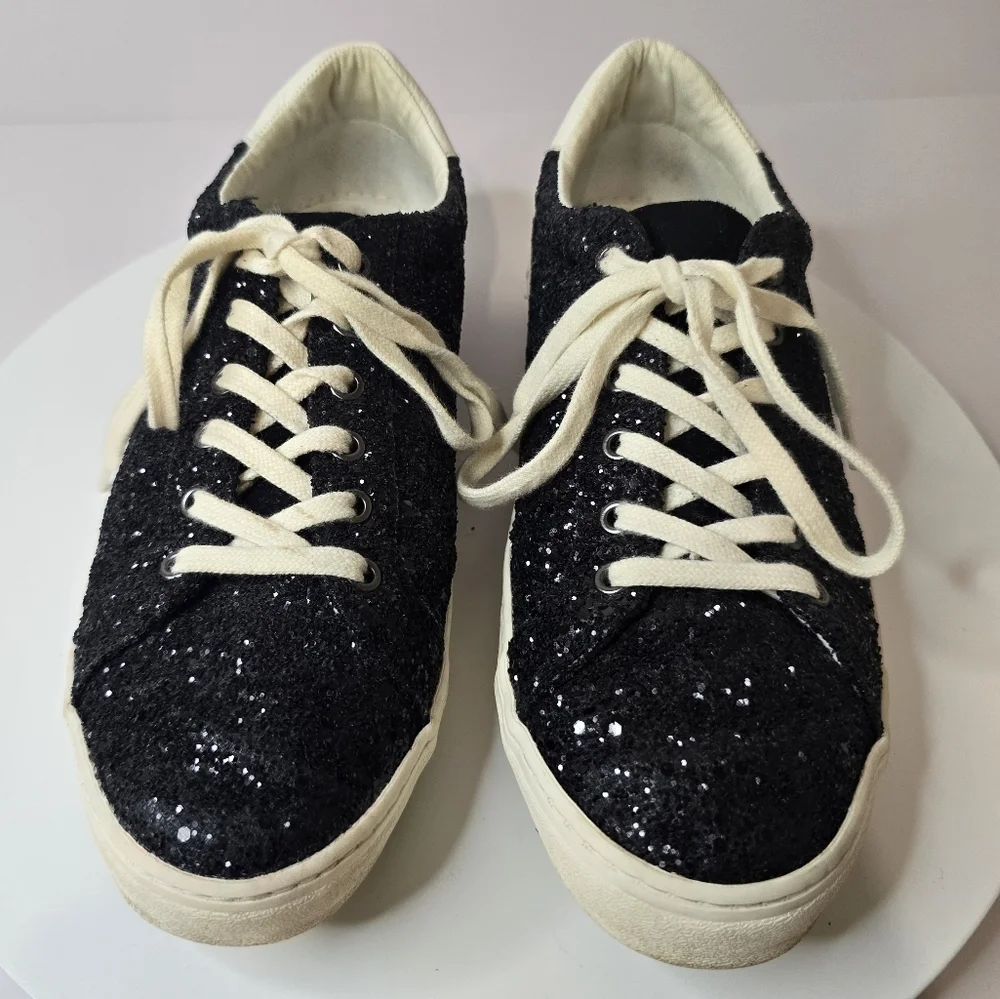 ⭐️40% Off⭐️ Old Navy Court Sneaker in Black Glitter